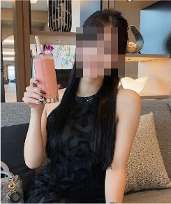 コンソラトゥールの女性会員1